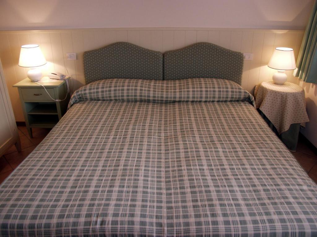 Ca Vettor Bed and Breakfast Affi Kamer foto